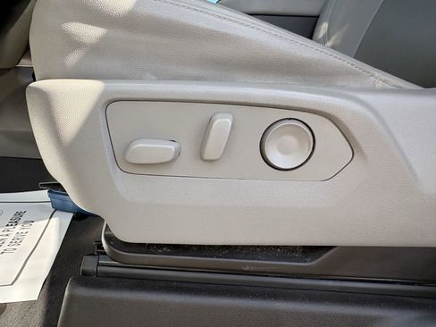 Used 2024 Chevrolet Silverado 2500 LTZ w/ LTZ Plus Package image 39