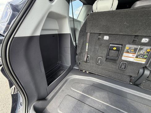 Used 2022 Toyota Sienna LE AWD/4WD image 39