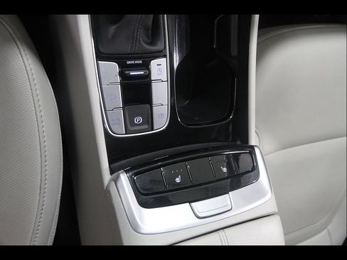Certified 2024 Hyundai Tucson SEL w/ Convenience Package FWD image 16