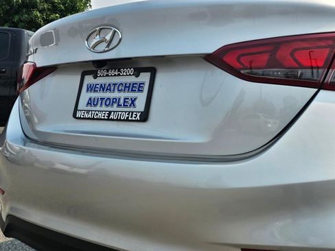 Used 2020 Hyundai Accent SE FWD image 14