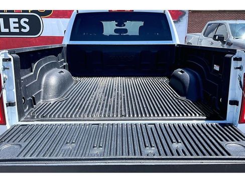 Used 2024 RAM 2500 Big Horn AWD/4WD image 30