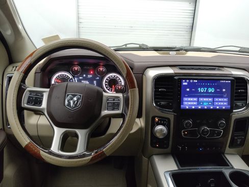 Used 2015 RAM 1500 Laramie w/ Convenience Group AWD/4WD image 22