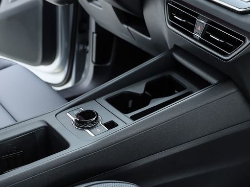 New 2026 Volkswagen Tiguan SE image 72