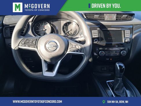 Used 2020 Nissan Rogue Sport SV image 14