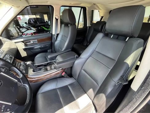 Used 2011 Land Rover Range Rover Sport HSE AWD/4WD image 10