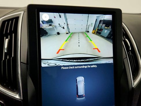 Used 2024 Ford Edge ST image 19