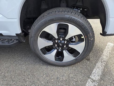 New 2025 Ford F150 Lightning Platinum image 9