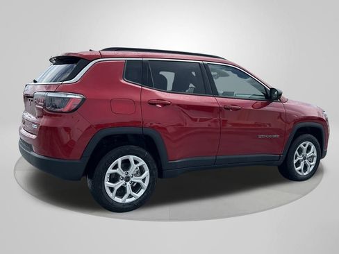 New 2025 Jeep Compass Latitude image 6