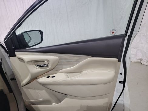 Used 2018 Nissan Murano SL image 54