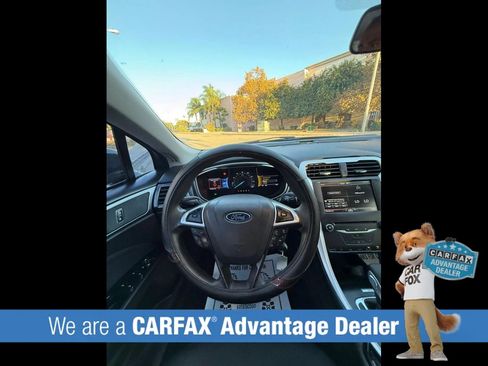 Used 2015 Ford Fusion SE FWD image 34