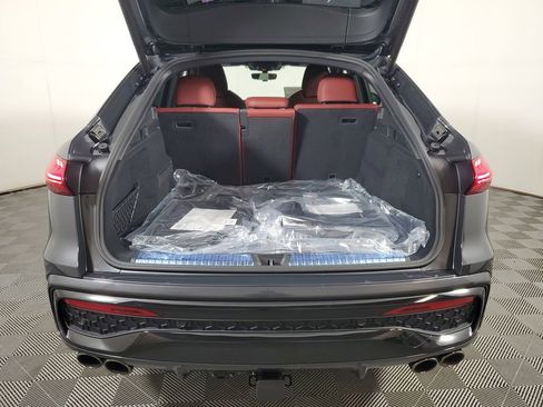 New 2026 Audi SQ5 Prestige AWD/4WD image 8