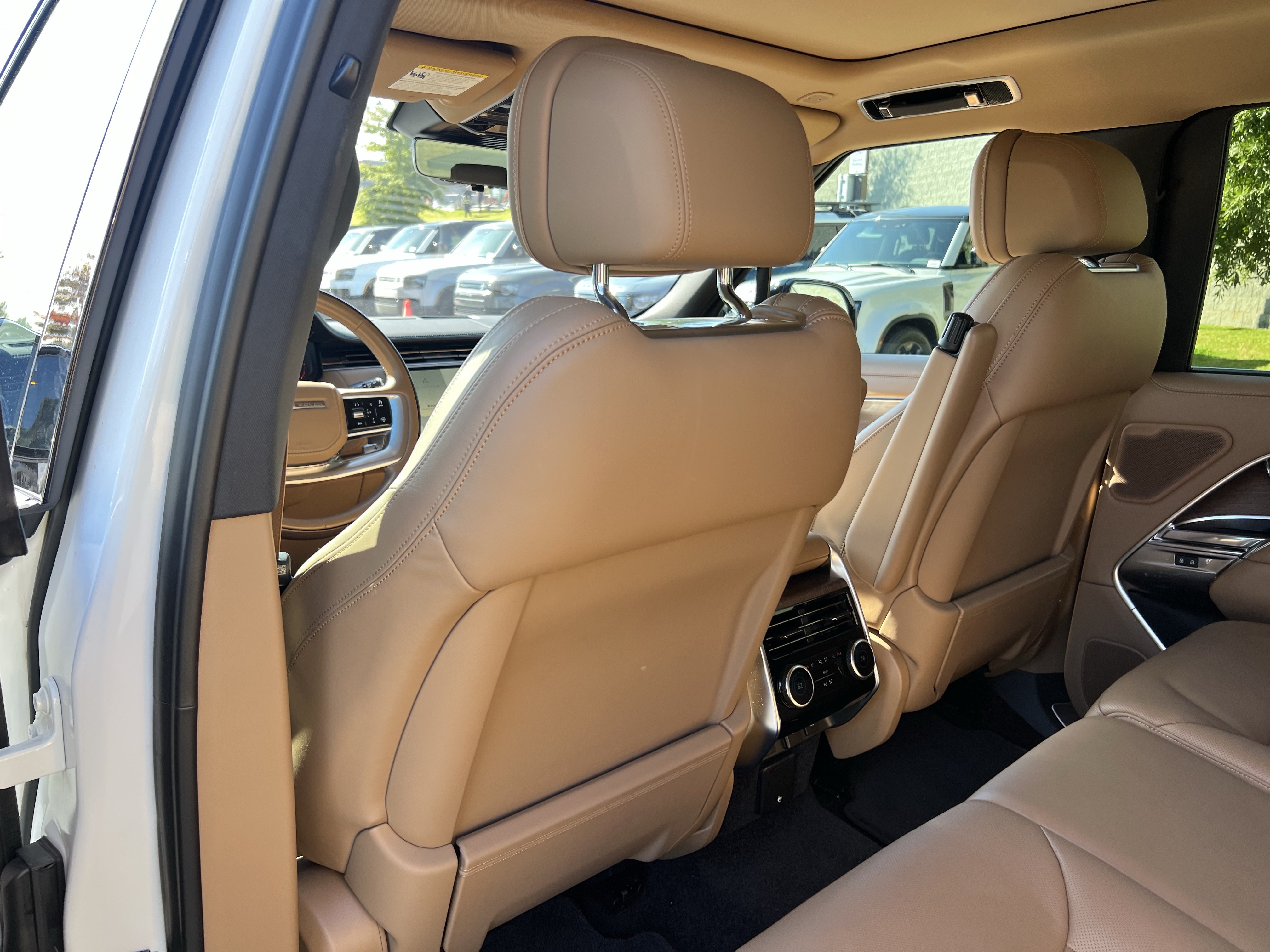 Used 2023 Land Rover Range Rover SE AWD/4WD image 35