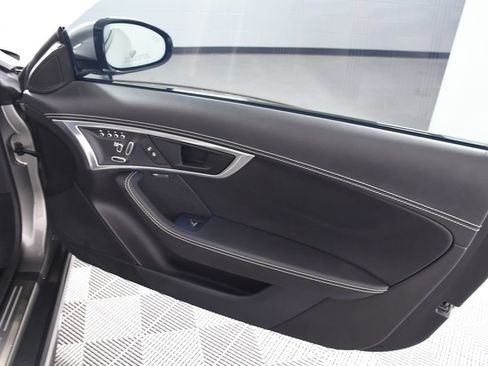 Used 2020 Jaguar F-TYPE R AWD/4WD image 19