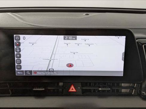 Used 2024 Kia Sportage EX FWD image 33