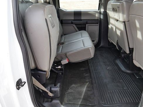 Used 2017 Ford F550 4x4 Crew Cab Super Duty image 42