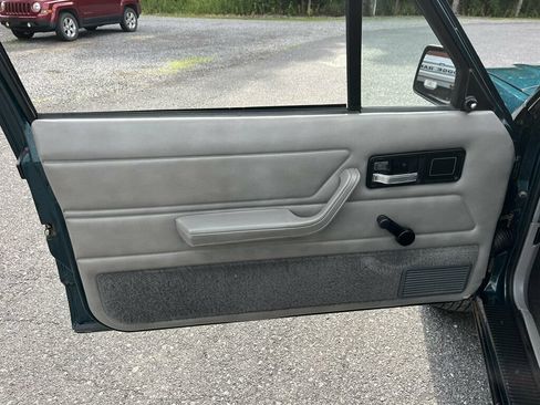 Used 1995 Jeep Cherokee Sport AWD/4WD image 68