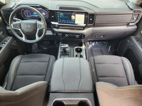 Used 2025 Chevrolet Silverado 1500 LT Trail Boss w/ Convenience Package II AWD/4WD image 26