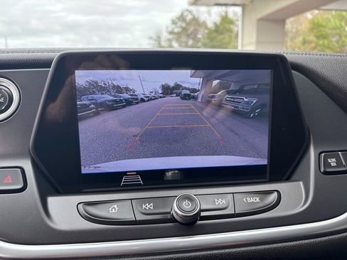 Used 2020 Chevrolet Blazer LT image 23