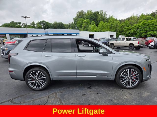Used 2023 Cadillac XT6 Sport w/ Technology Package AWD/4WD image 10