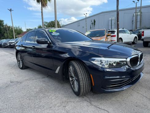 Used 2020 BMW 530i xDrive w/ Premium Package AWD/4WD image 3