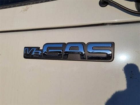 New 2025 Chevrolet Low Cab Forward image 12