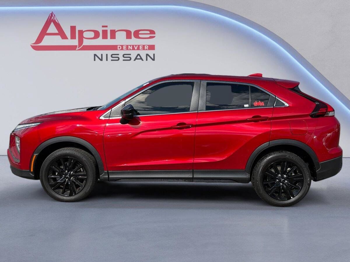 Used 2024 Mitsubishi Eclipse Cross LE AWD/4WD image 2