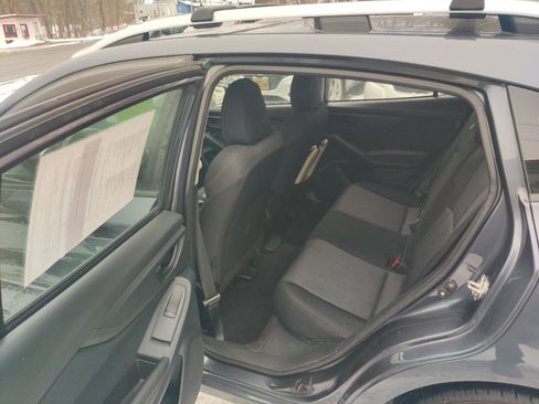 Used 2017 Subaru Impreza 2.0i Premium image 13