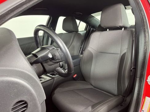 Used 2022 Dodge Charger SXT image 4