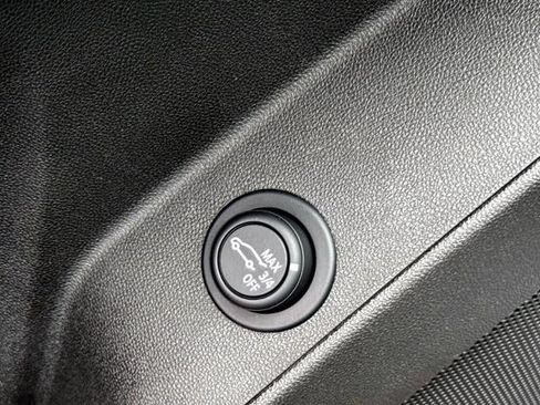 Certified 2023 Chevrolet Equinox LT AWD/4WD image 21