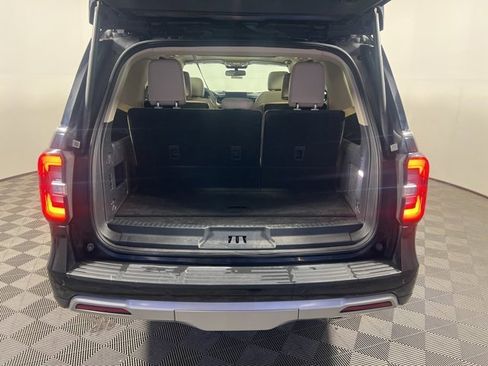 Used 2024 Ford Expedition Limited image 6