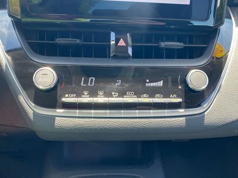 Used 2024 Toyota Corolla LE FWD image 24