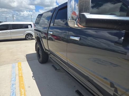 Used 2017 RAM 2500 Laramie w/ Convenience Group AWD/4WD image 6