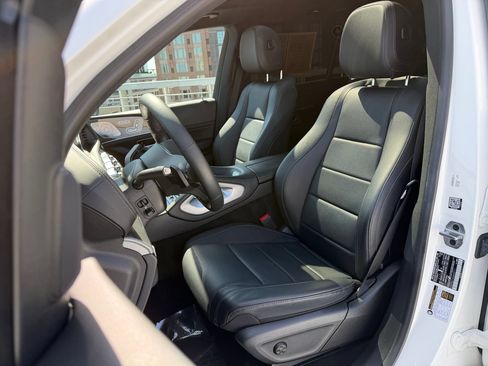 Used 2022 Mercedes-Benz GLS 450 4MATIC image 5