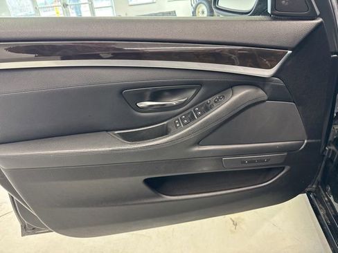 Used 2011 BMW 528i Sedan image 17