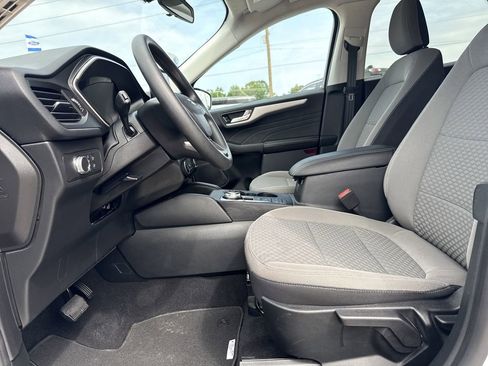 Used 2021 Ford Escape SE FWD image 12