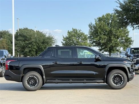 New 2026 Chevrolet Silverado EV Trail Boss w/ Premium Package image 3
