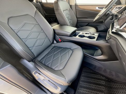 Certified 2026 Volkswagen Atlas SE FWD image 30