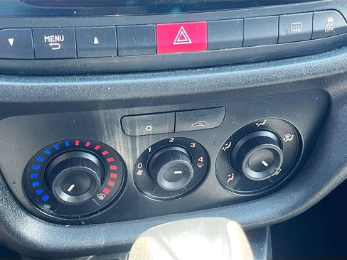 Used 2022 RAM ProMaster City Tradesman FWD image 14