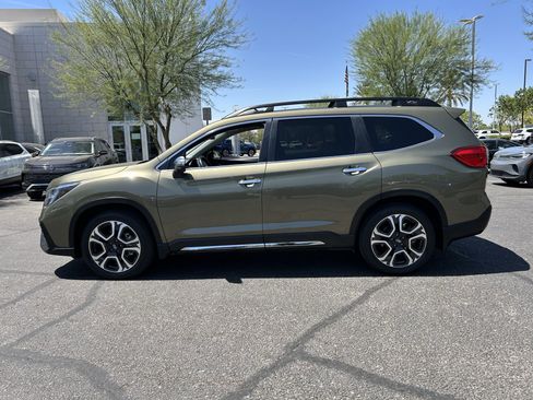 Used 2023 Subaru Ascent Touring AWD/4WD image 2