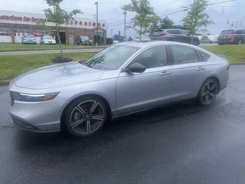 Used 2023 Honda Accord Sport image 5