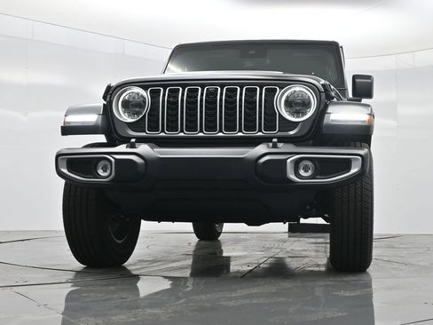 New 2025 Jeep Wrangler Sahara w/ Safety Group image 39