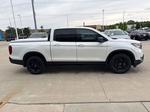 Certified 2021 Honda Ridgeline Black Edition image 4