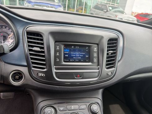 Used 2015 Chrysler 200 S FWD image 31