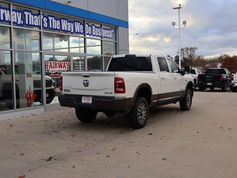 Used 2024 RAM 2500 Limited w/ Towing Technology Group image 3