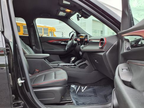 Used 2024 Chevrolet TrailBlazer RS w/ Convenience Package FWD image 24