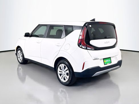Used 2024 Kia Soul LX FWD image 7