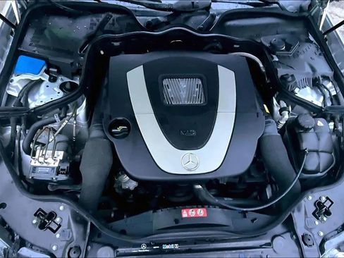 Used 2008 Mercedes-Benz E 350 E 350 Sedan 4D image 9