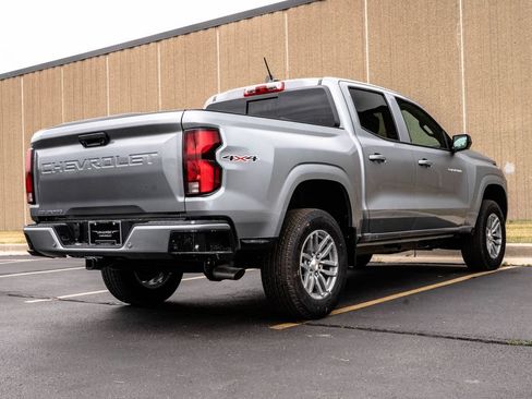 New 2026 Chevrolet Colorado LT w/ LT Convenience Package AWD/4WD image 9