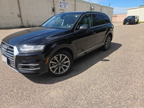 Used 2018 Audi Q7 3.0T Premium Plus w/ Premium Plus Package AWD/4WD image 2