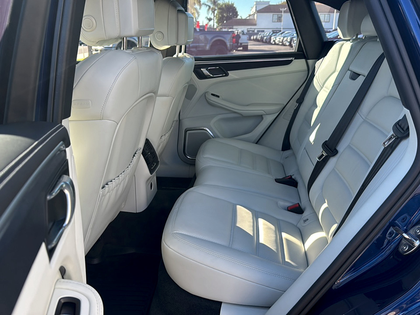 Used 2023 Porsche Macan GTS AWD/4WD image 11